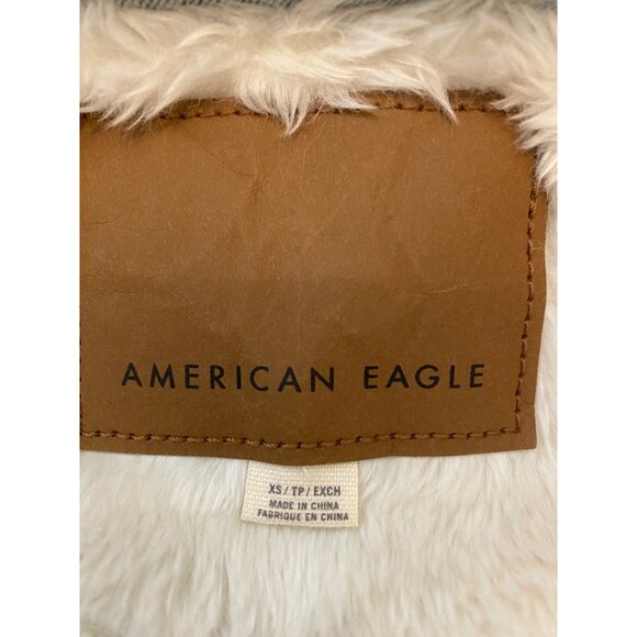 American Eagle Faux Shearling-Lined Denim Jacket With Button & Zip Closure XS - Picture 6 of 14